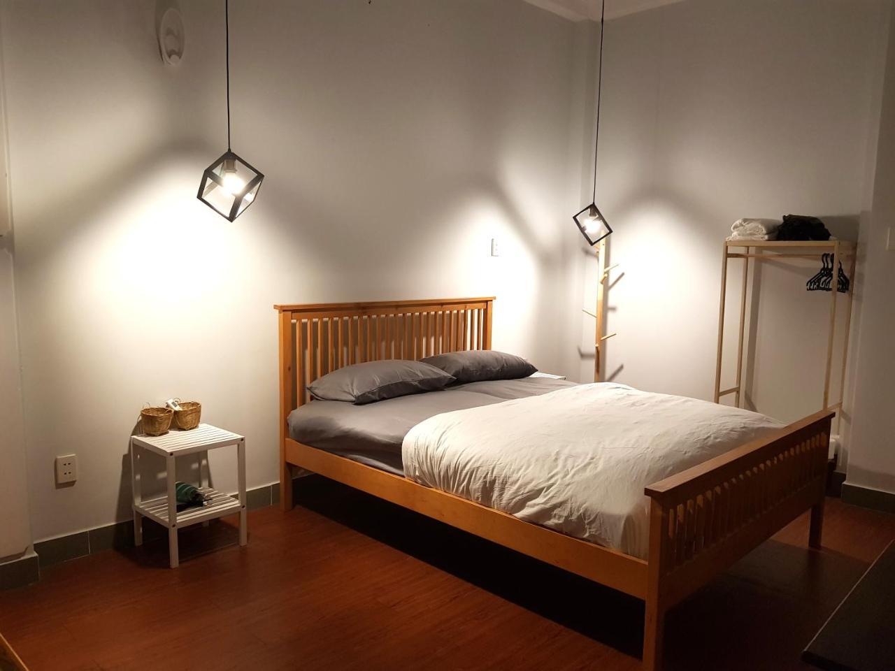 The Roost Hostel Ho Chi Minh City Exterior photo
