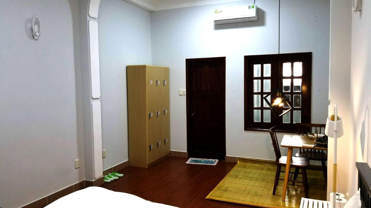 The Roost Hostel Ho Chi Minh City Exterior photo