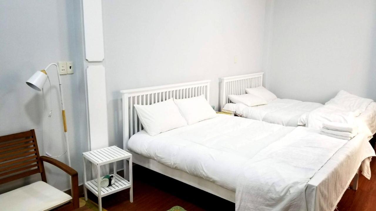 The Roost Hostel Ho Chi Minh City Exterior photo